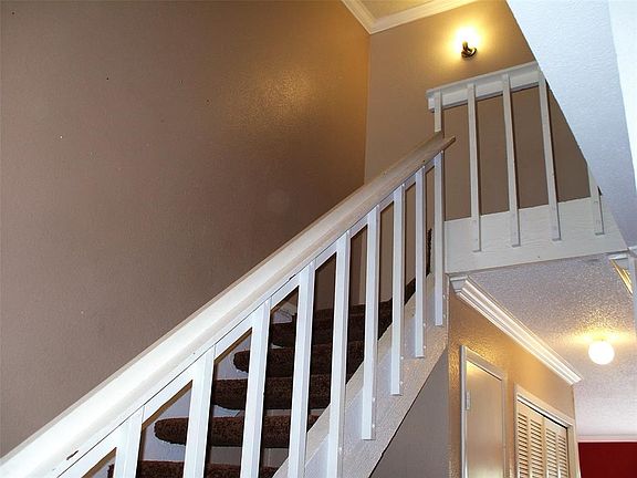 4th image of 13606 Hollowgreen Dr #134