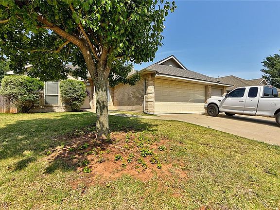 2nd image of 753 Dana Dr