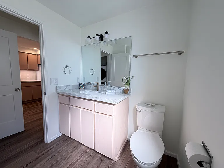 2210 Grand Ave #3 — Photo 10