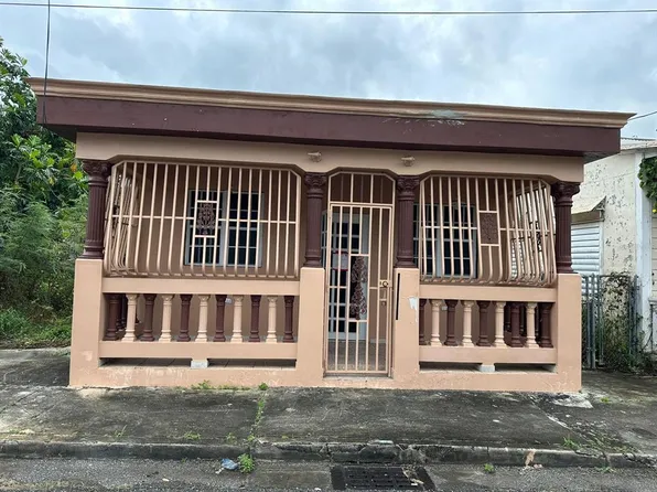 15 Barrio Pueblo Fls, Arroyo, PR 00714
