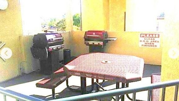 3rd image of 1735 Peyton Ave #2120