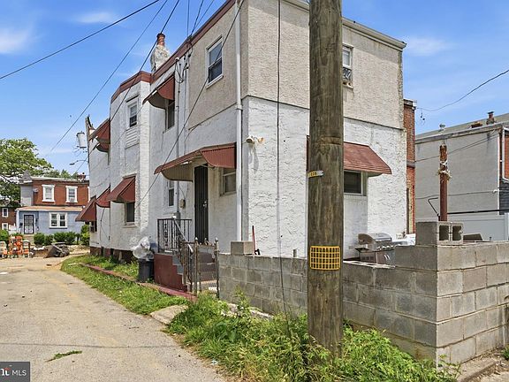 4th image of 208 Walnut St