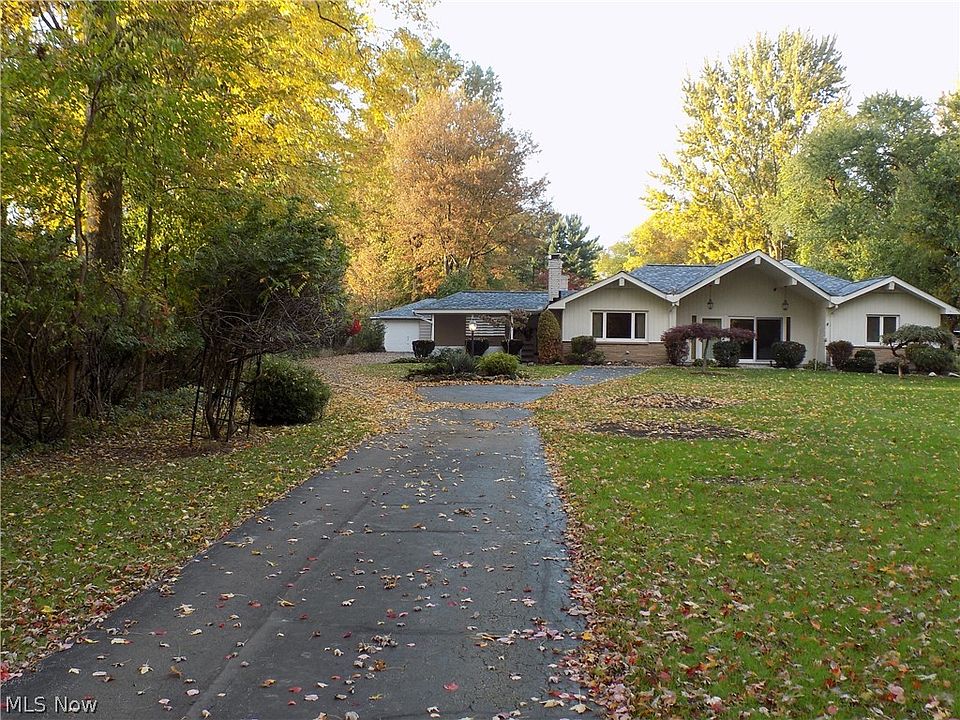 6744 Big Creek Pkwy, Middleburg Heights, OH 44130 Zillow