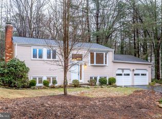 11001 Howland Dr, Reston, VA 20191