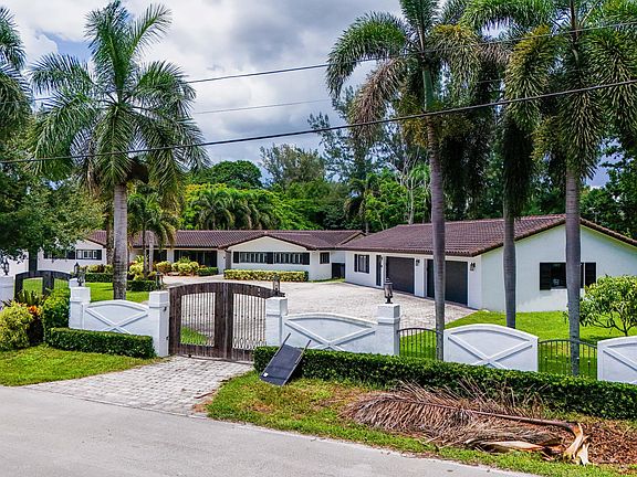 4th image of 14701 SW Sunset Lane