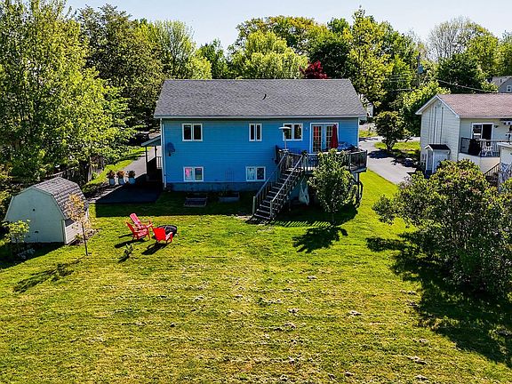 3rd image of 8 Iona Rd