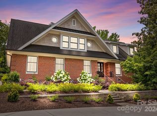 2414 Inverness Rd, Charlotte, NC 28209