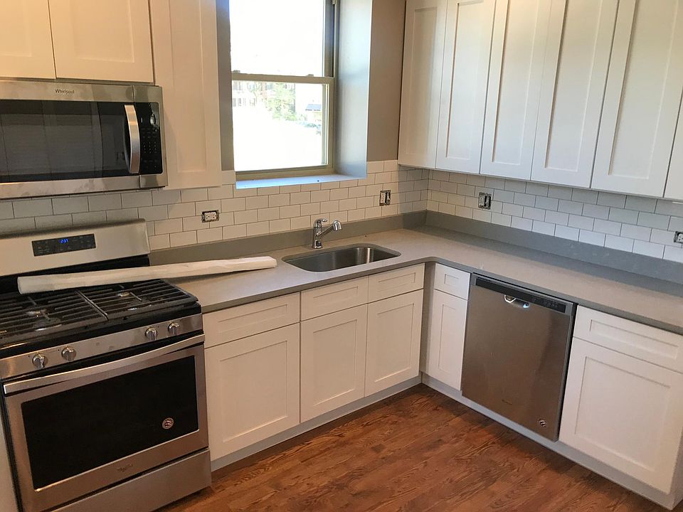 1st image of 4758 S Michigan Ave APT 2