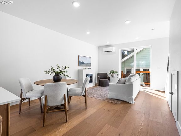 4th image of 2088 N Watts St #2