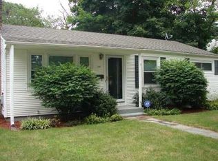 108 Algonquin Rd, Rumford, RI 02916