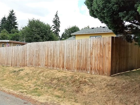 4th image of 2327 7th Ave SE