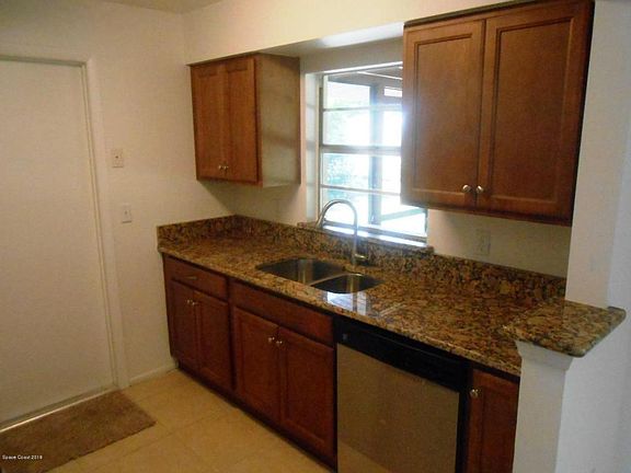 3rd image of 3145 Barna Ave