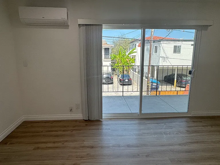 4030 Front St #11 — Photo 3