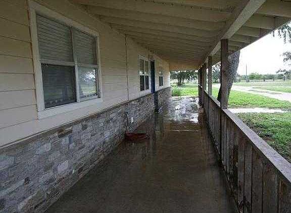 2nd image of 1321 County Road 1855