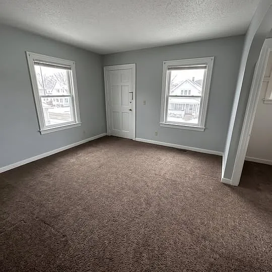 80 N State St #4 — Photo 5