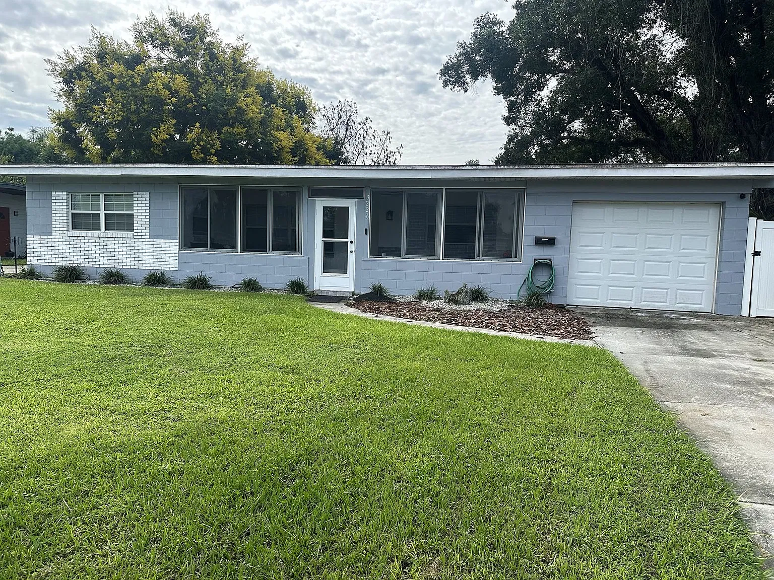 3 bed, 1405 sqft, $2,450 — Photo 1
