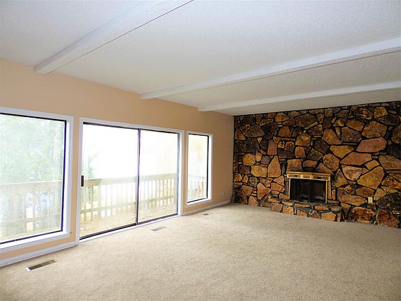 3rd image of 2315 Foxmoor Ln