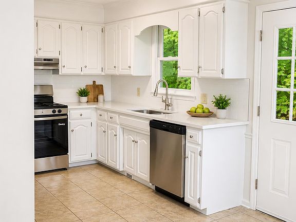 4th image of 1059 Otts Shoals Rd