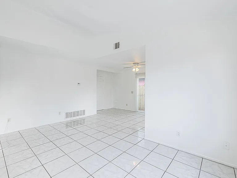 38659 Angele Trumpet Ct — Photo 18