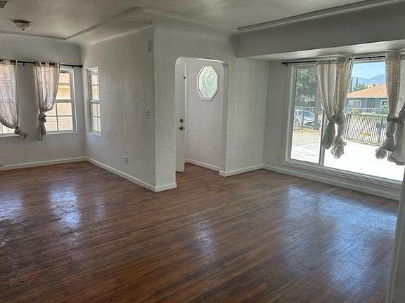 2nd image of 1783 Davidson St