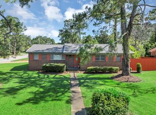 2608 Whispering Pines Rd, Albany, GA 31707