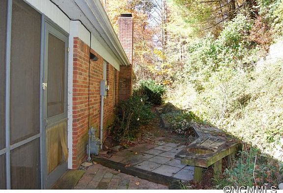 4th image of 324 Colony Ln