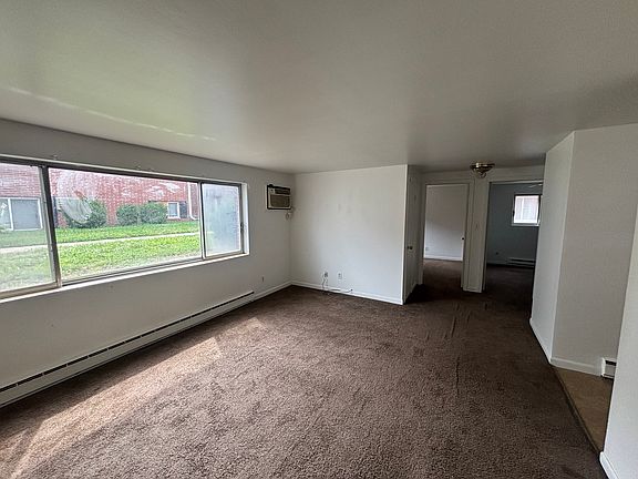 2nd image of 757 N 5th Ave APT 1