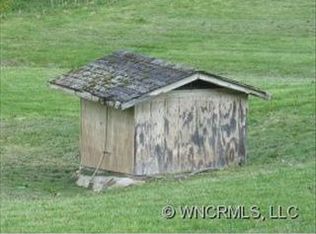 191 Dix Creek One Rd, Leicester, NC 28748