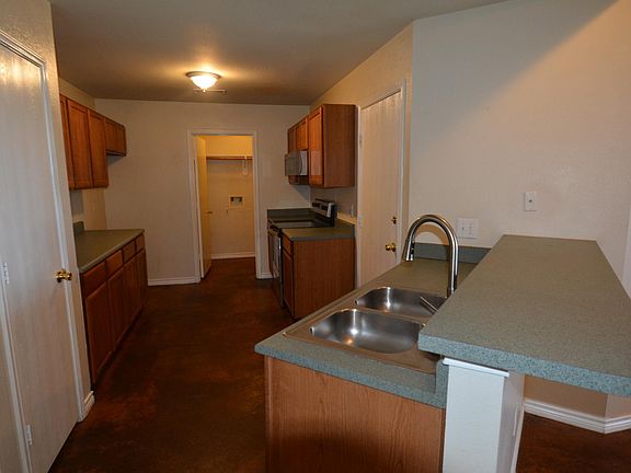 4th image of 8420 Downe Dr