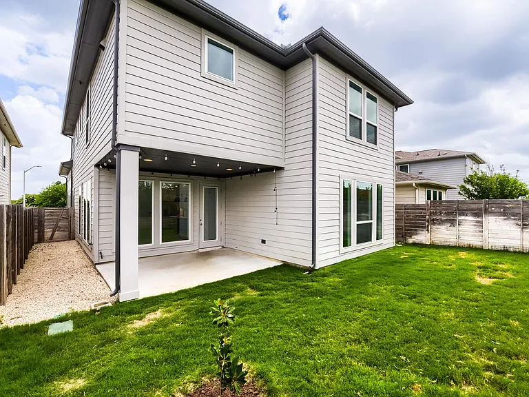 1505 Seeger Dr — Photo 27