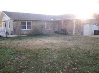 1910 Catalina Dr, West Plains, MO 65775