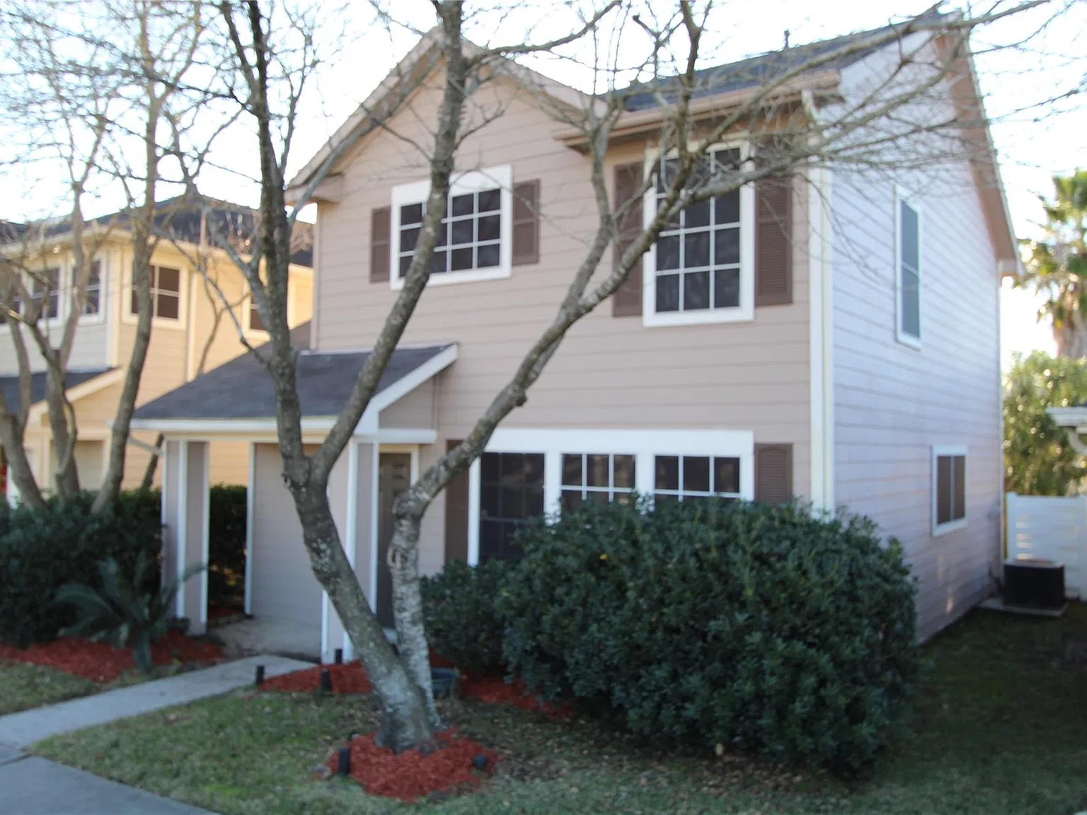 3 bed, 2.5 bath, 1712 sqft, $1,790 — Photo 4