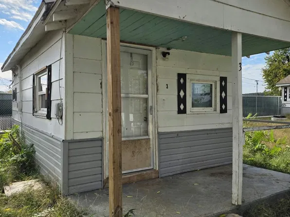735 Main Street Apt 3, Osceola, MO 64776