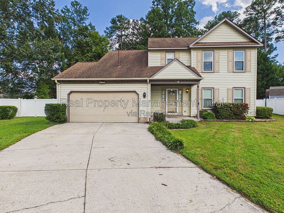 1st image of 7 Stephen Conway Ct