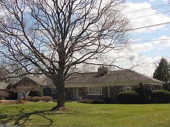 1st image of 359 Riverview Dr