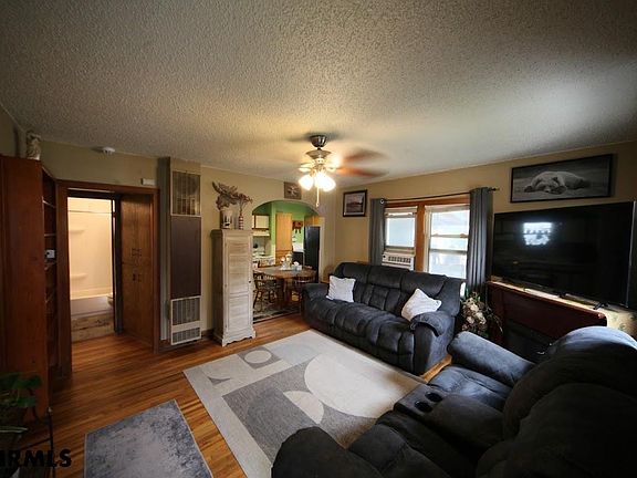 5th image of 1501 E 15th St
