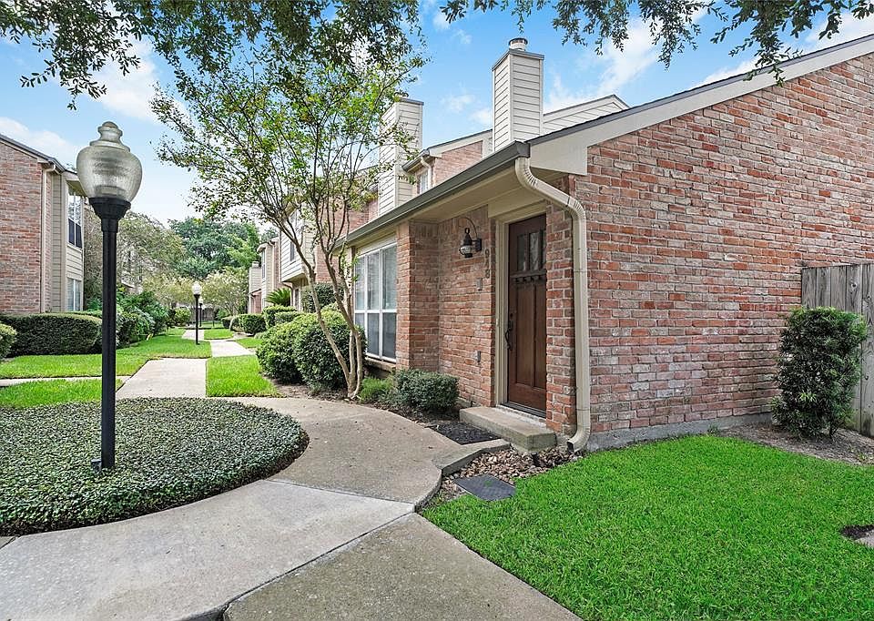 1st image of 948 Memorial Village Dr #29