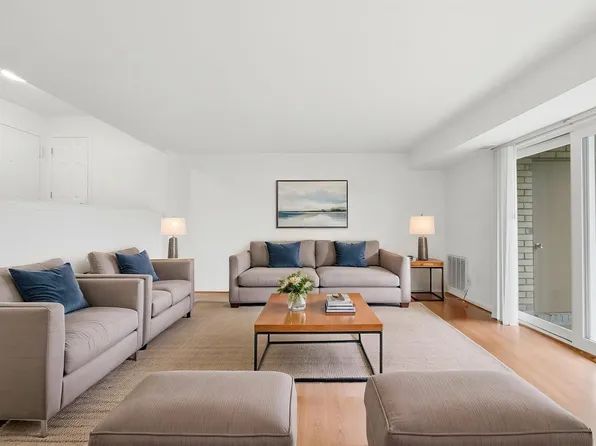 5578 Burnside Dr APT 5, Rockville, MD 20853