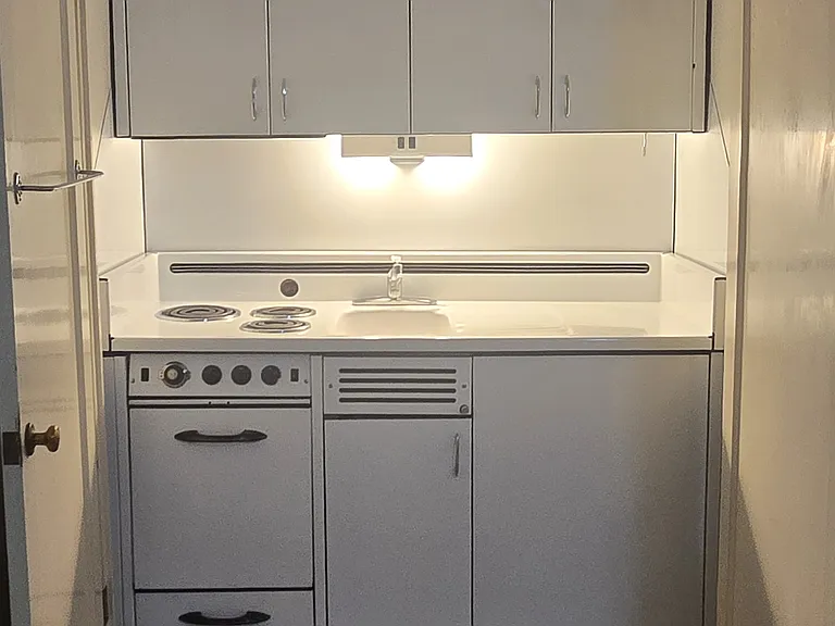 543 N 400 E #B — Photo 15