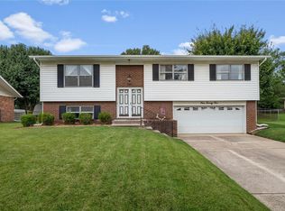 425 Anita Dr, Fairview Heights, IL 62208