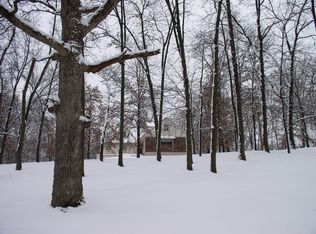 22101 E Bundschu Rd, Independence, MO 64056