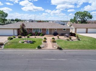 2001 Crest St, Williston, ND 58801