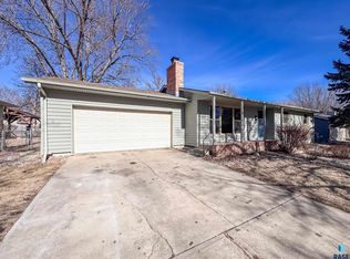 5408 W 52nd St, Sioux Falls, SD 57106