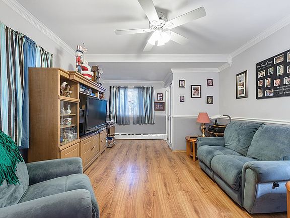 2nd image of 4123 Avenue S