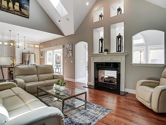 4th image of 9775 Kingston Cir