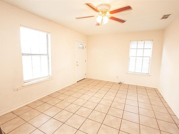4th image of 1005 E San Carlos St