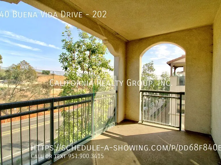 240 Buena Vida Dr #202 — Photo 33
