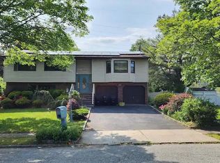 116 Rockland Ln, Spring Valley, NY 10977