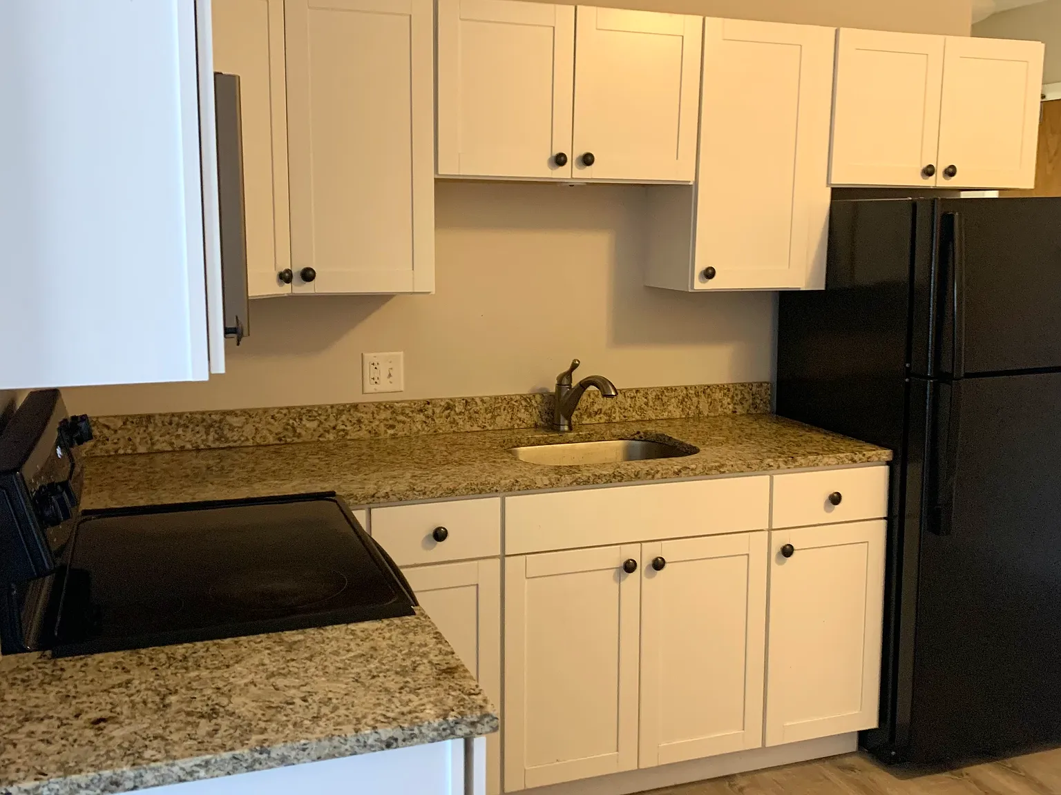 1 bed, 720 sqft, $1,895 — Photo 2
