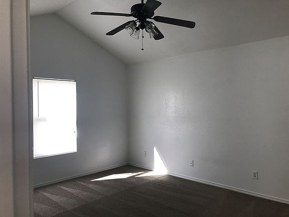 3rd image of 708 Beckley Dr
